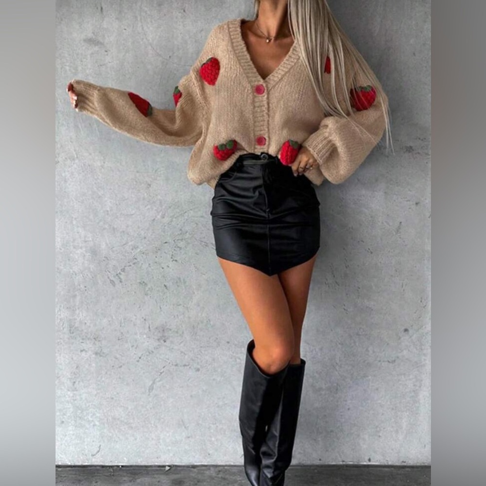 Strawberry Patterned Beige Sweater - image 3